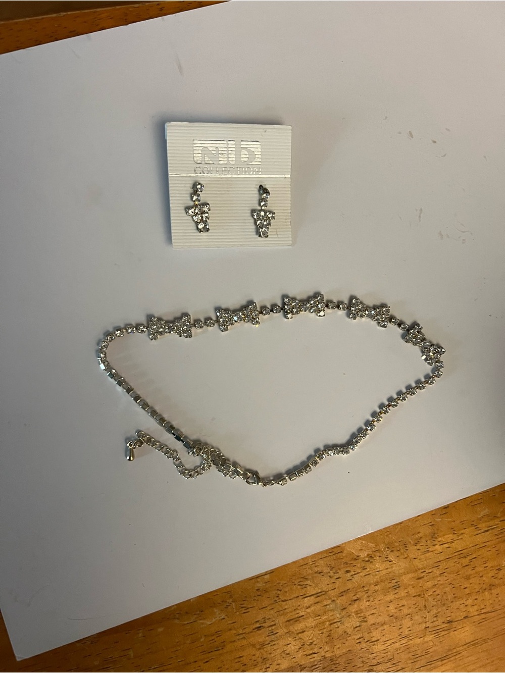 New Balance Silver Crystal Bow Necklace with Matching Earrings
